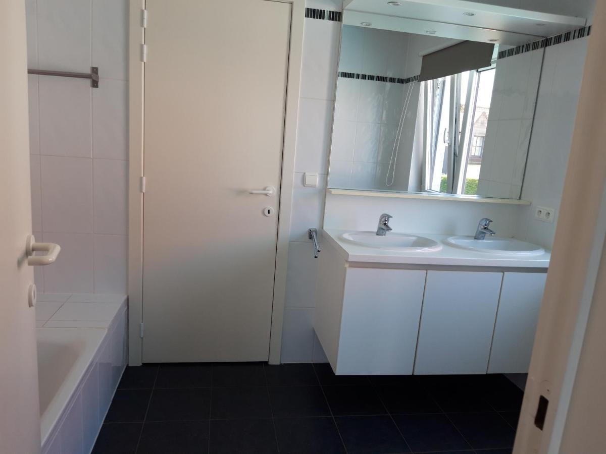 Duplex Met Zwembad Neoportus *